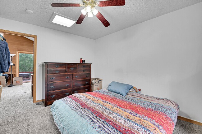 Building Photo - 204 Bristlecone Way
