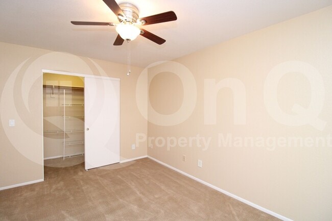 Building Photo - 509 E Kristal Way