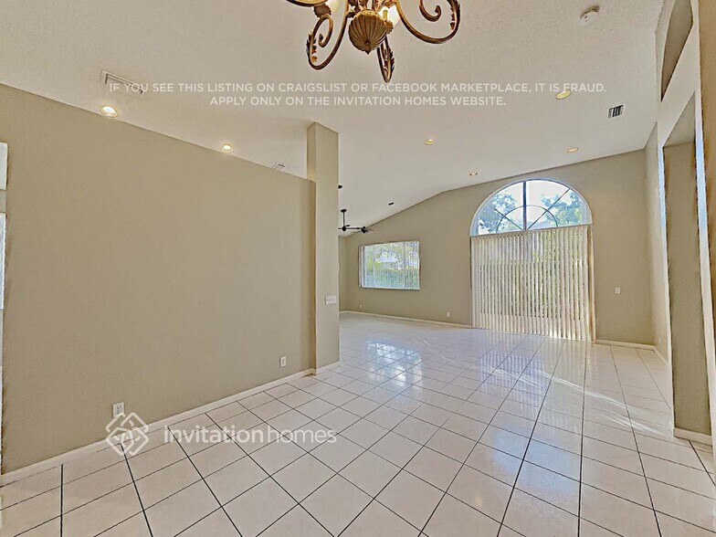 Building Photo - 5534 Lake Tern Pl