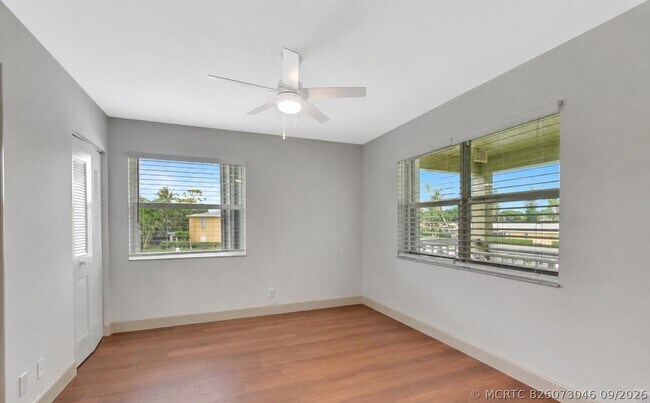 Building Photo - 1140 Mahogany Way