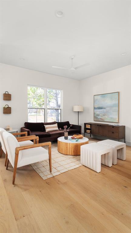 Building Photo - 4901 Gladeview Dr