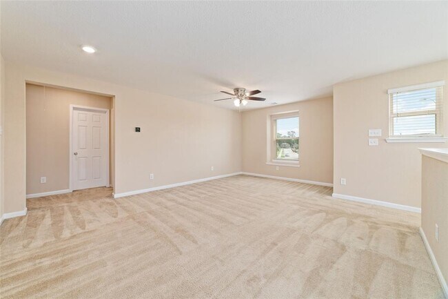 Building Photo - 14735 Cypress Creek Landing