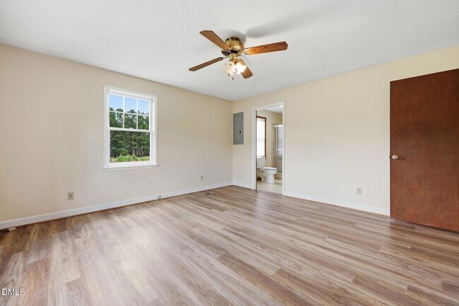 Building Photo - 763 Tingen Rd