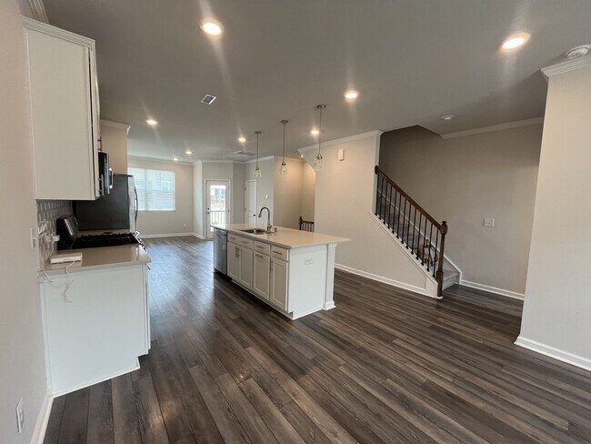 Building Photo - 2527 Laurel Valley Way
