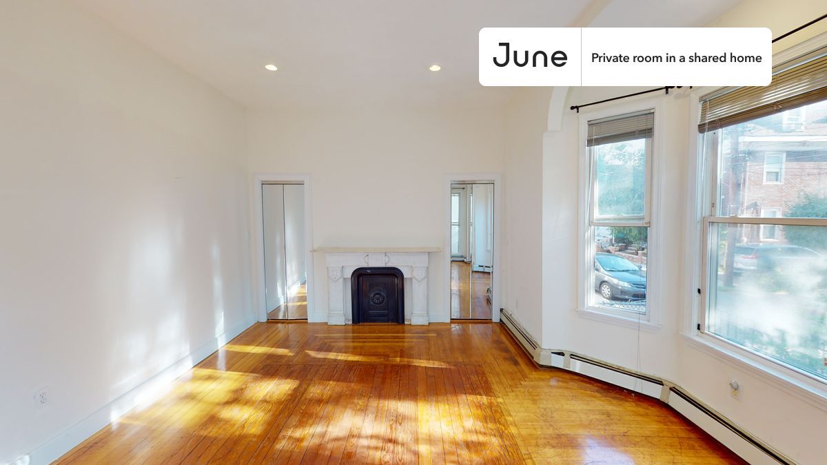 Building Photo - Room in Shared 6 bed/2 bath home