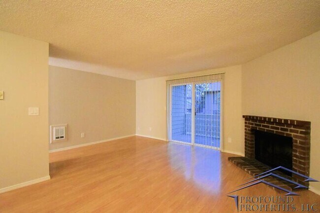 Building Photo - 12225 SW Gingham Ln