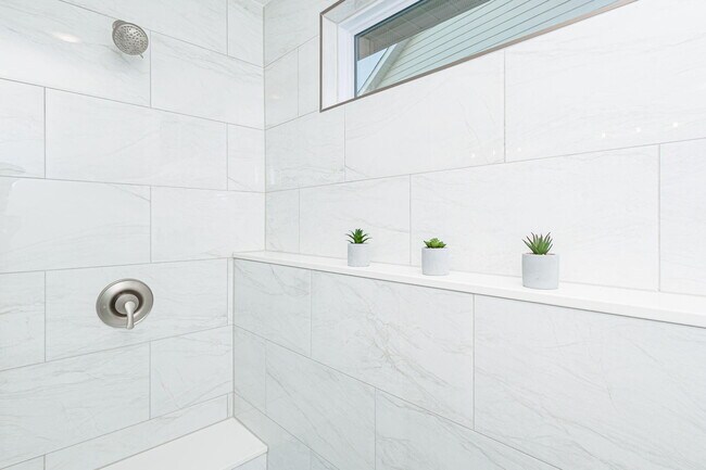 Building Photo - 4600 Chambers Bay Dr