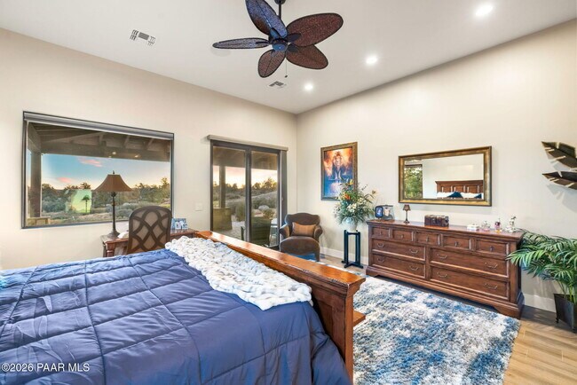 Building Photo - 5885 West St