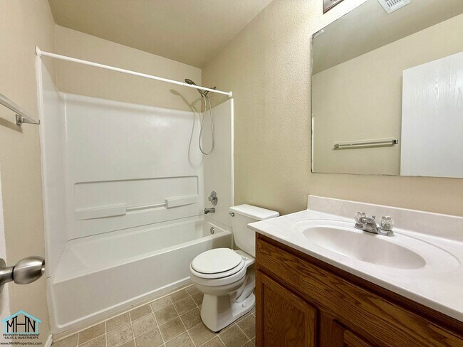 Building Photo - 3430 Ironwood Falls