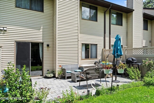 Building Photo - 61 Lenape Trail