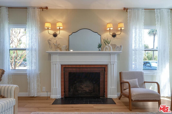 Building Photo - 4147 Marcasel Ave
