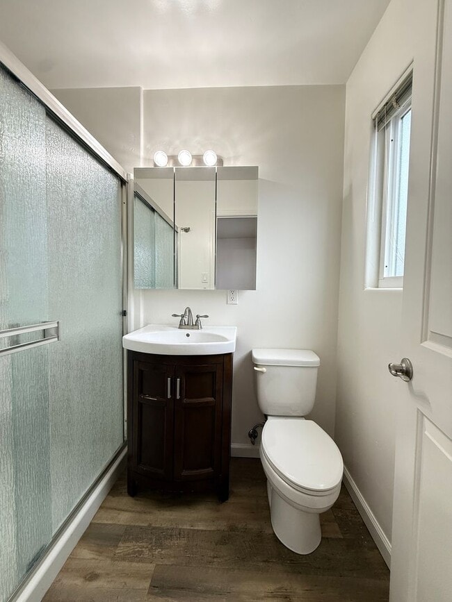 Building Photo - Orcutt Single Story Updated Home is Pet Fr...