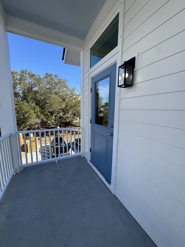 Building Photo - 89 Fishburne St