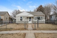 Building Photo - 2410 6th Ave