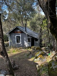 Building Photo - River Pines Cottage