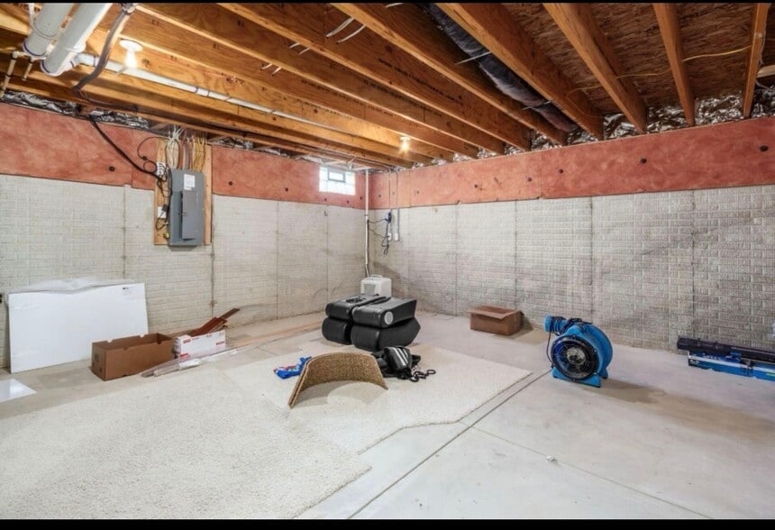 Building Photo - 5266 Copper Creek Dr