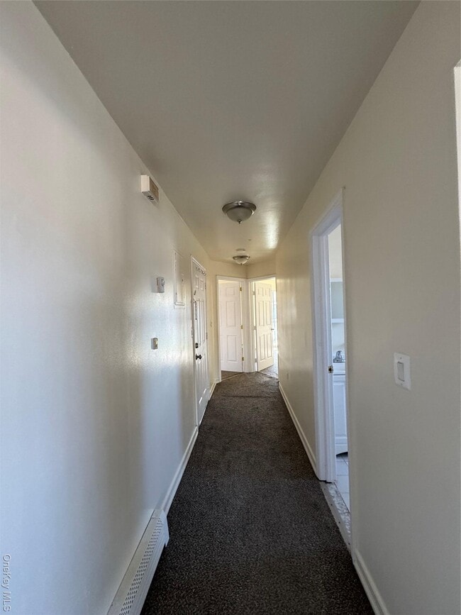 Building Photo - 948A Tilden St