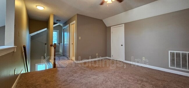 Building Photo - 200 Mainsail Dr