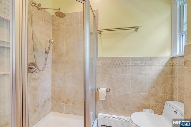 Building Photo - 25 Smith Ave