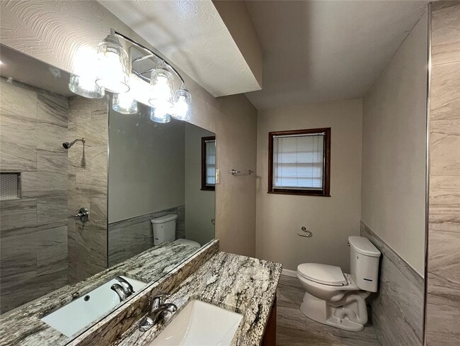 Building Photo - 1603 Franklin Dr