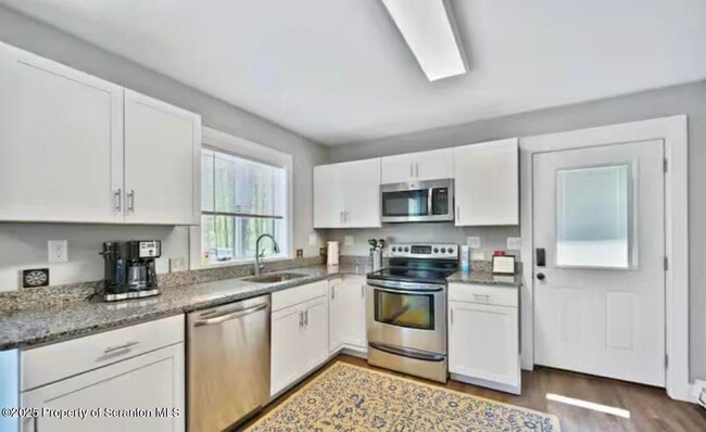 Building Photo - 4562 PA-374