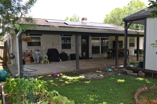 Building Photo - 10530 Permian Dr