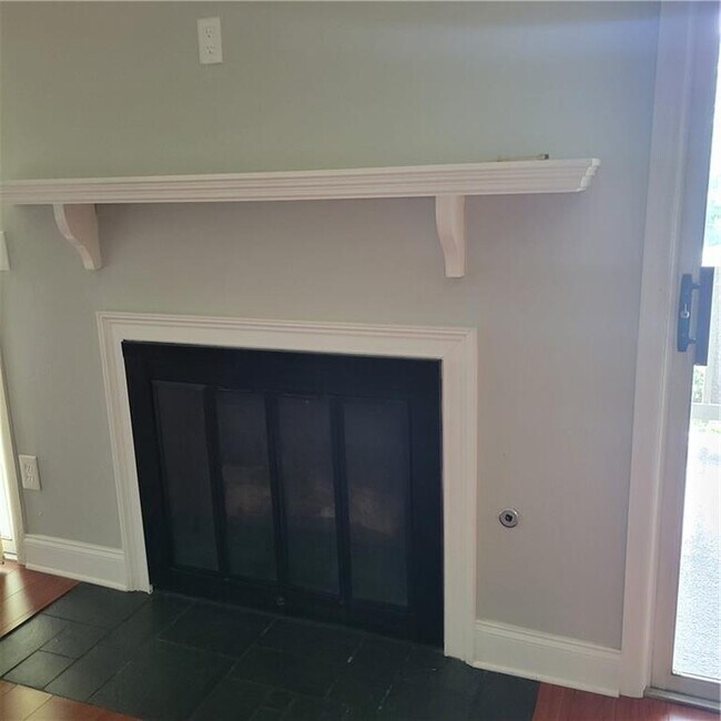 Building Photo - 62 Rumson Ct