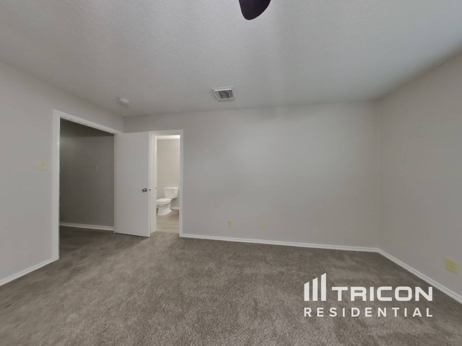 Building Photo - 8130 Ocean Meadow Dr
