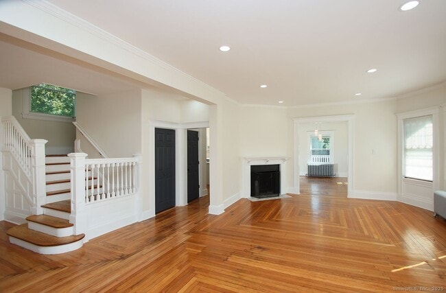 Building Photo - 62 Whitney St