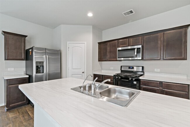 Building Photo - 2327 Pettingell Wy