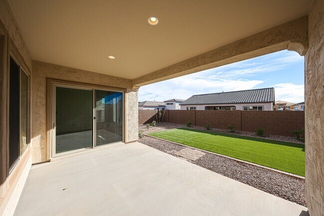 Building Photo - 4 Bedroom Home in Asante Community