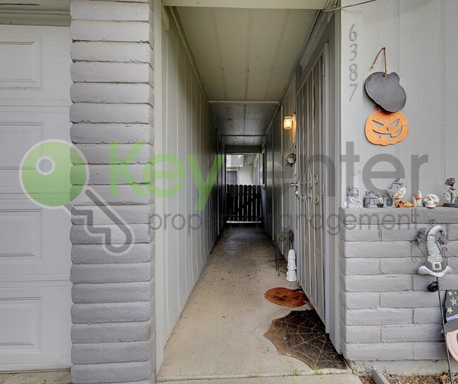 Building Photo - 6385 Bonham Cir