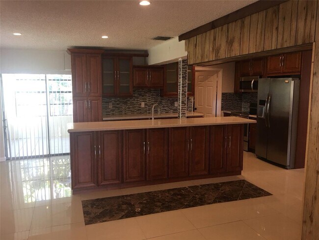 Building Photo - 720 N 66th Ter HOLLYWOOD, FL 33024