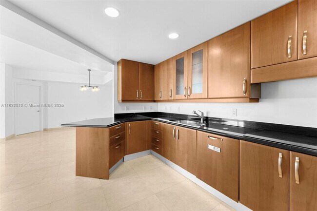 Building Photo - 19400 Turnberry Way