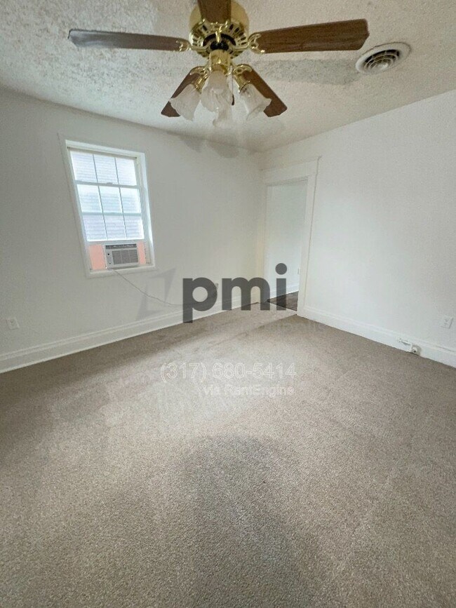 Building Photo - 955 S 22nd St