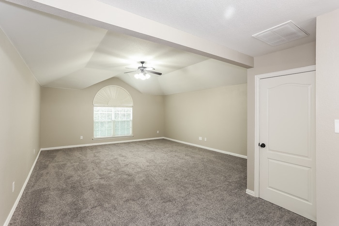 Building Photo - 1813 Manor Ridge Way