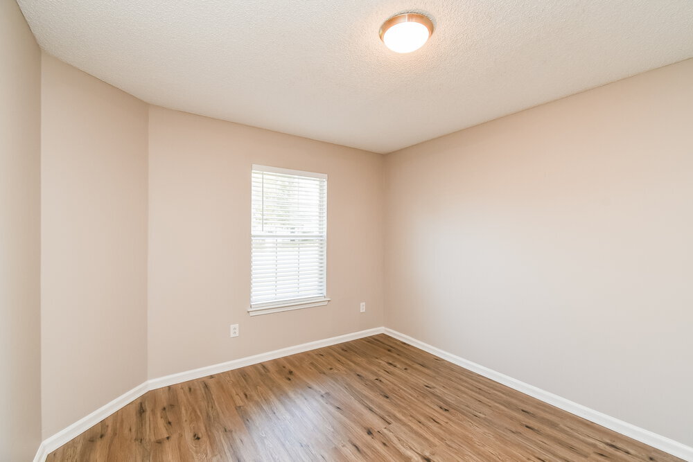 Building Photo - 1368 High Plains Dr W