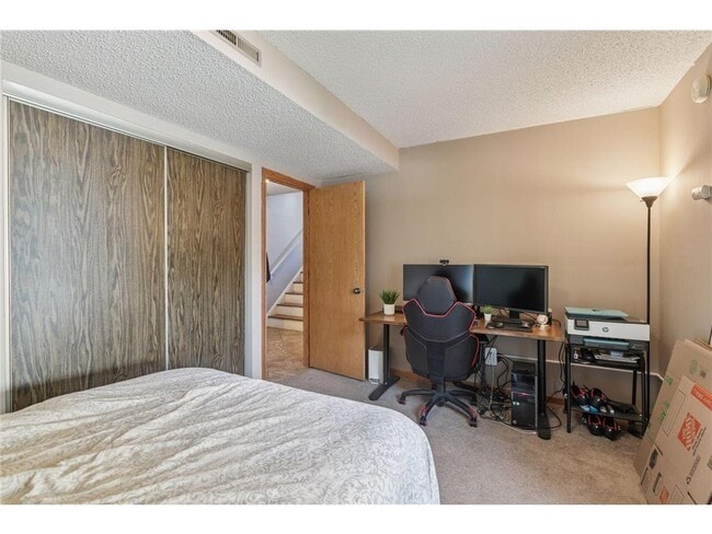 Building Photo - 2265 Oregon Ct