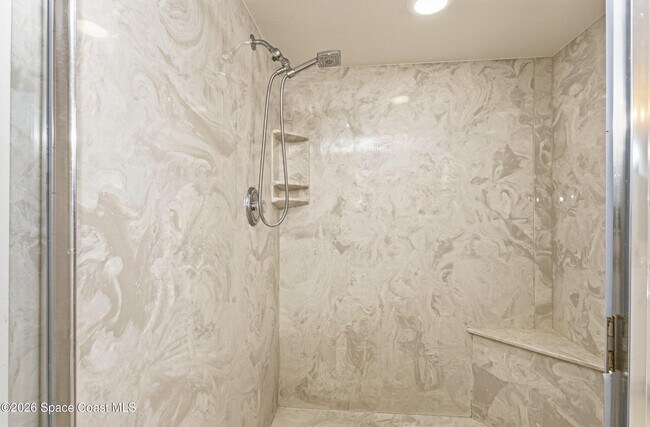 Building Photo - 800 Del Rio Way