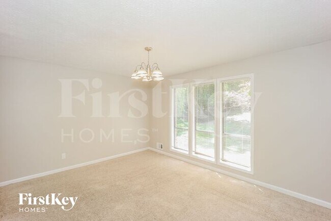 Building Photo - 815 San Remo Ct