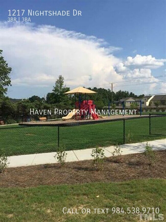 Building Photo - 1217 Nightshade Dr
