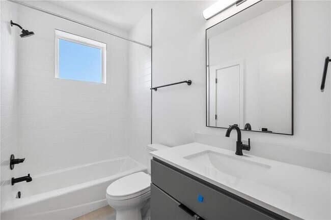 Building Photo - 914 Taulbee Ln