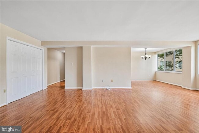 Building Photo - 6631 Wakefield Dr