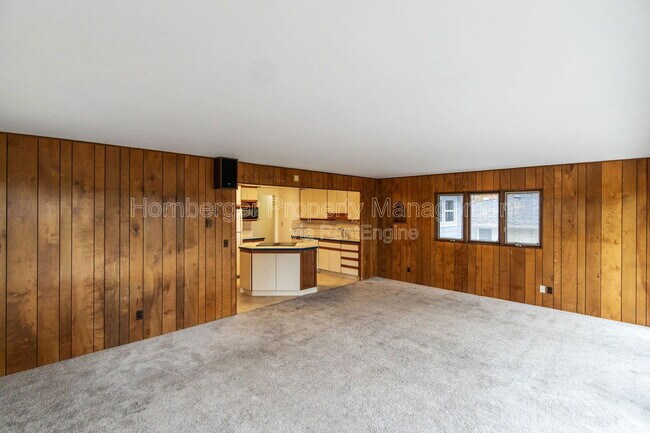 Building Photo - 3523 E 18th Ave