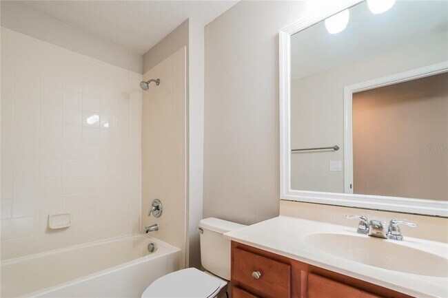 Building Photo - 521 Painted Leaf Dr