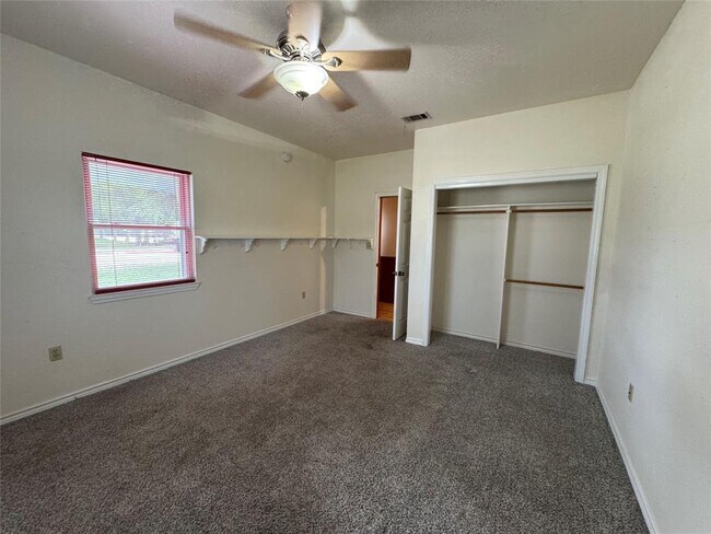 Building Photo - 5054 Old Goforth Rd