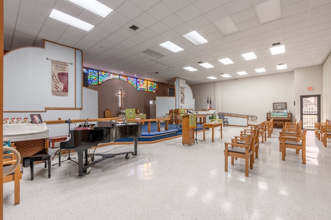 Chapel - Las Palmas Senior Living