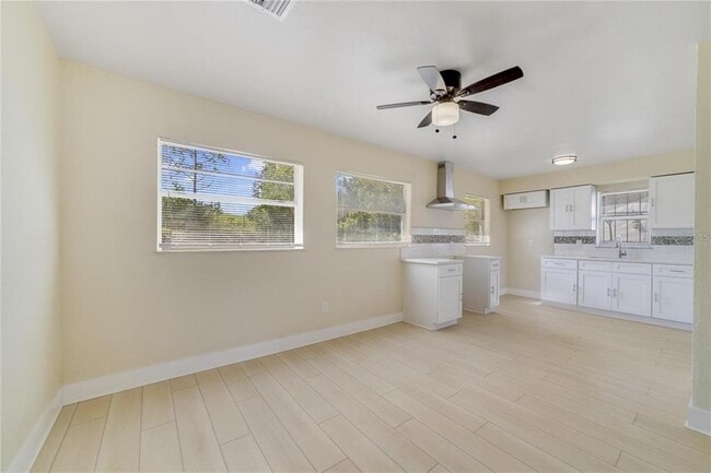 Building Photo - 30 W Hammon Dr