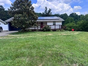Building Photo - Powell 37749 - 2 bedroom, 1 bath home - Contact Lisa Vineyard and Shannon Russell (865) 216-9334