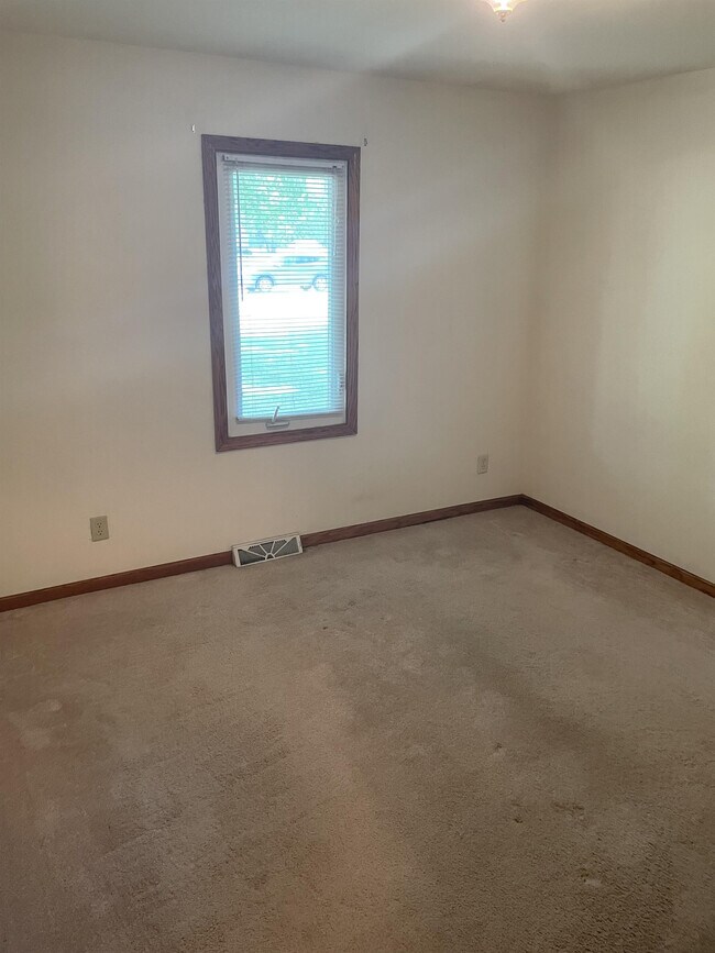 Building Photo - 2087 Colony Ct